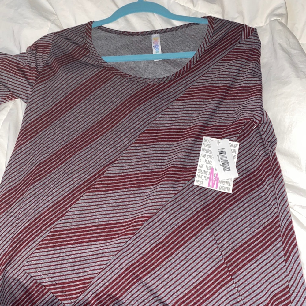 Lularoe Lynnae long sleeve top